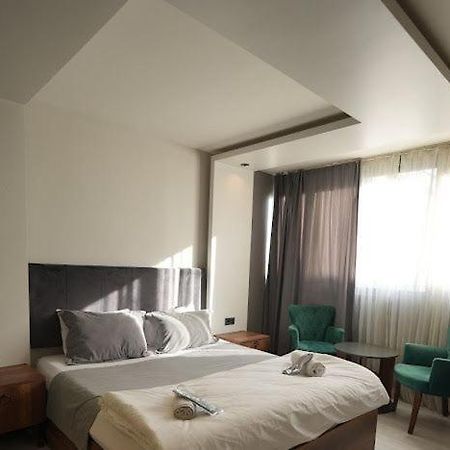 Ci Plus Otel Istanbul Exterior photo